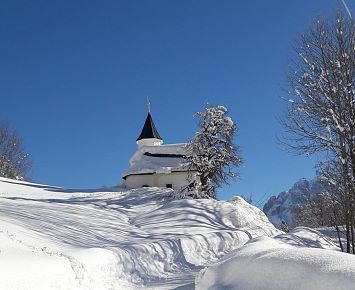 Antoniuskapelle_Kaisertal_Kraftplatz_Winter_Wandern_Schnee