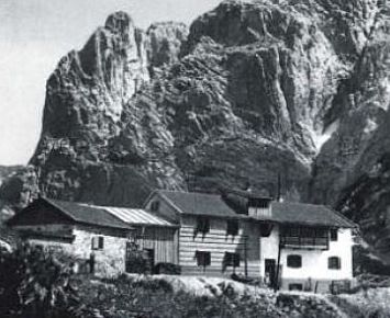 Stripsenjochhaus_nach_Erweiterung _1904_1905_Alpenverein_Kaisergebirge