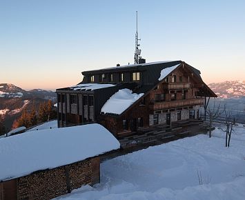 Winter_Pendlinghaus_Sonnenuntergang